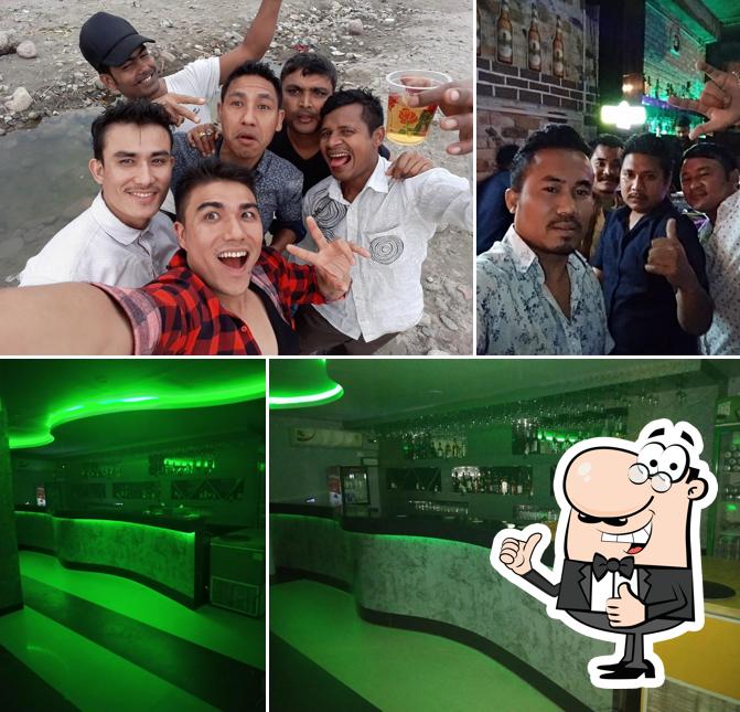 Here's a pic of The Green Street Bar