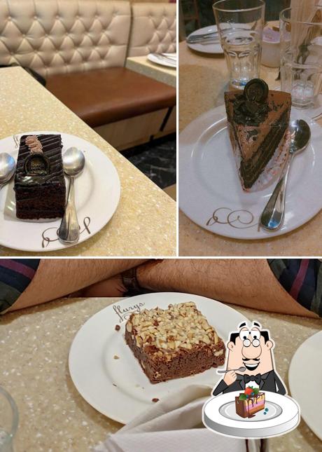 Chocolate cake at Flurys, Purna Das Road