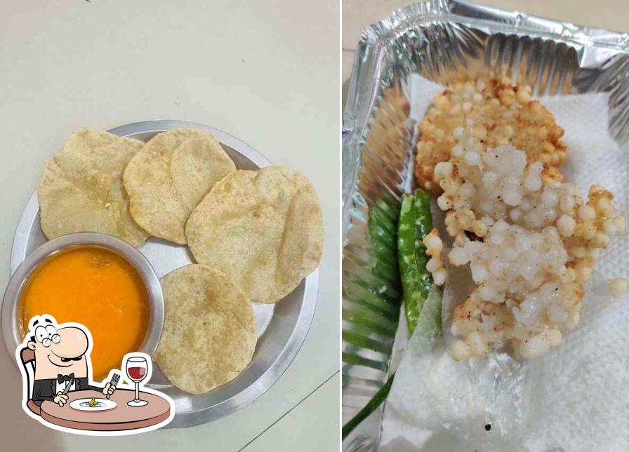 Food at D'S Cafe By DJ Foods