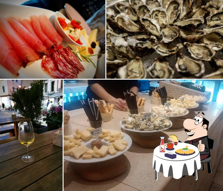 Piatto di formaggi al Enoteca Contemporanea