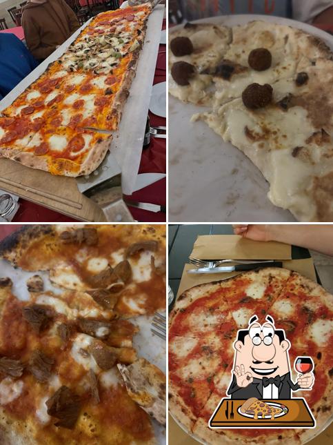 Scegli una pizza a Focu Meu Rosticceria