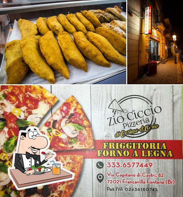 Dai un’occhiata alla foto che mostra la cibo e esterno di Pizzeria Da Zio Ciccio