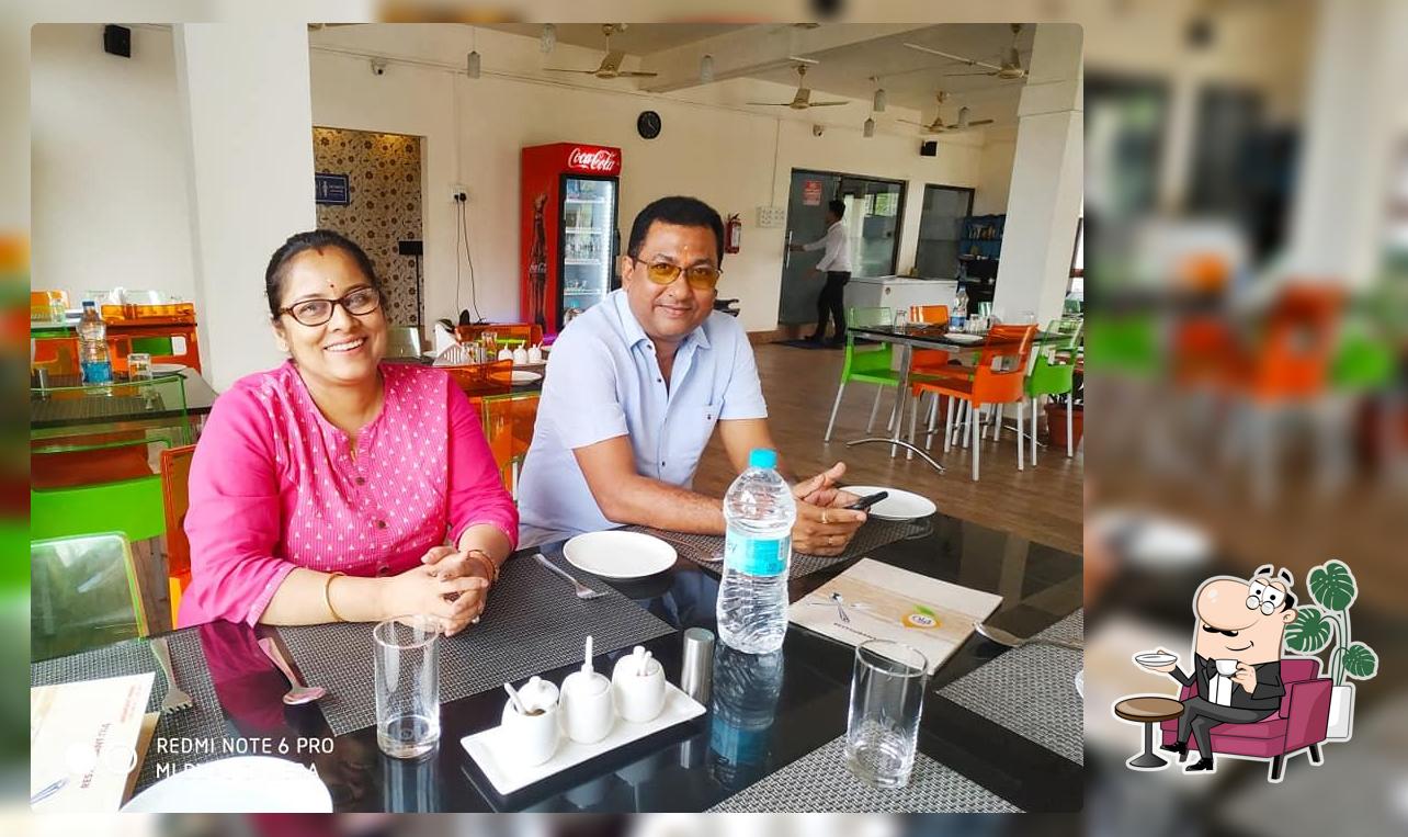 Ni4 Restaurant, National Highway, Jagiroad Jagiroad