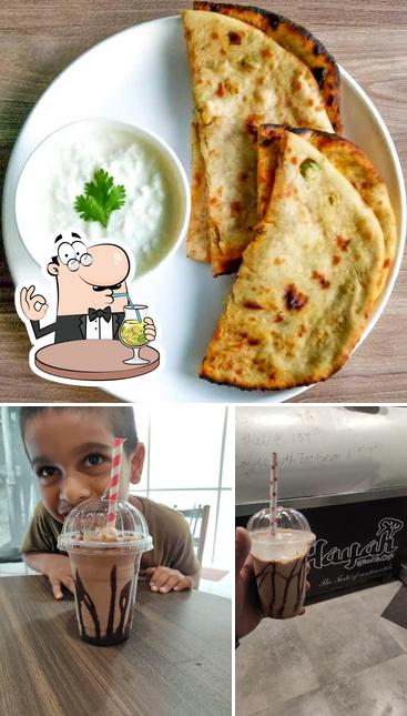 Among various things one can find drink and pizza at Hayah Foods