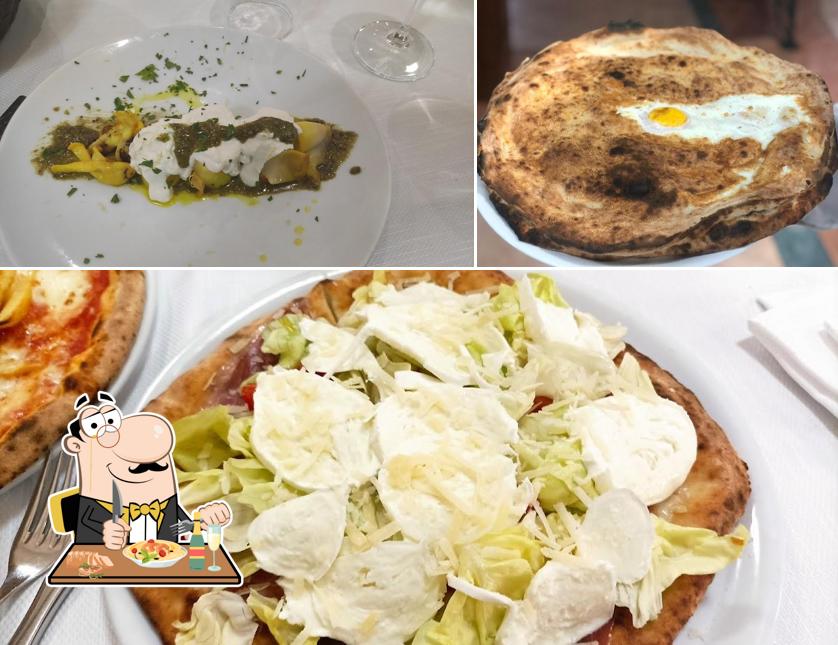 Cibo al Ristorante - Pizzeria A'ddò Napulitano