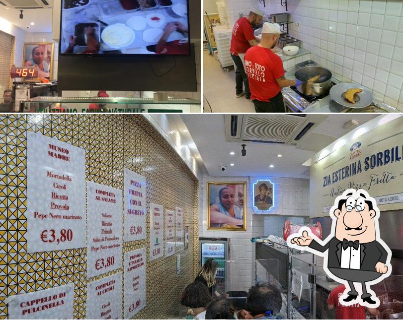 Gli interni di Antica Pizza Fritta da Zia Esterina Sorbillo