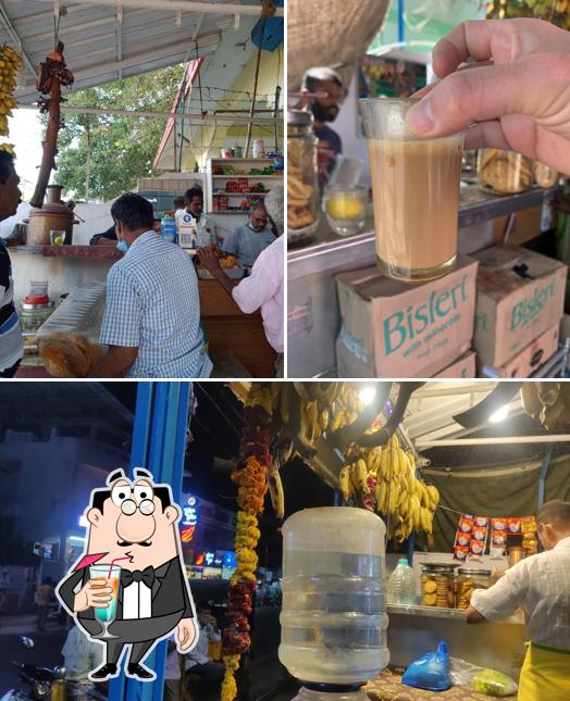Take a look at the photo showing drink and food at கண்ணன் காபி பார் Kannan Coffee Bar