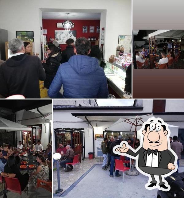 Gli interni di LeLe Bar