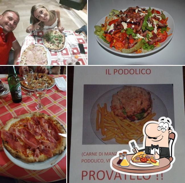 Prova una pizza a Felice Colucci Pizzeria | Nova Compsa