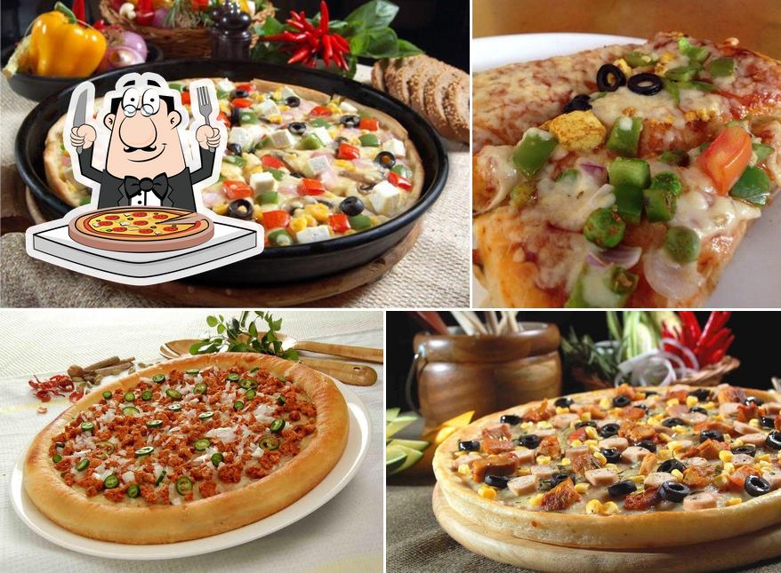 Pick pizza at US Pizza Porbandar