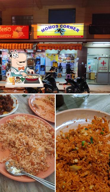 Fried rice at Momos Corner