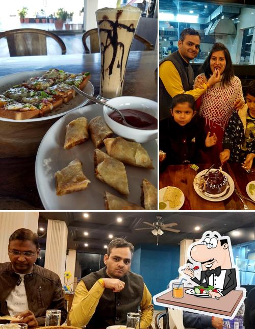 This is the picture depicting food and beverage at SKYDECK