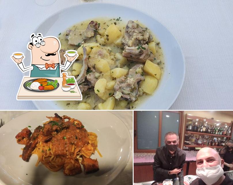 La foto di cibo e bancone da bar da Da Cesare