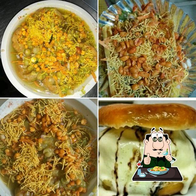 Food at Om Shiva Shakti Chats Centre