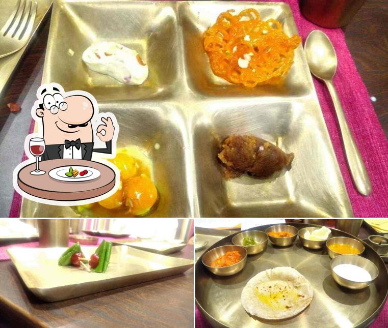 Food at Samaroh