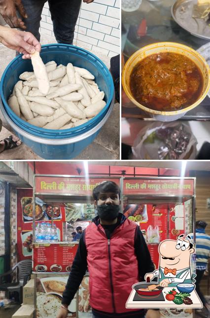 Chicken curry at Shri Balaji Maharaj Chaap Wale