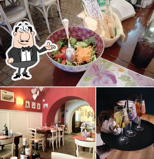 Siediti a un tavolo di Al Mus C'Al Svuale