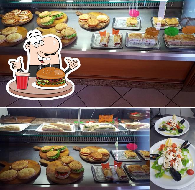 Prova un hamburger a Bar Pass