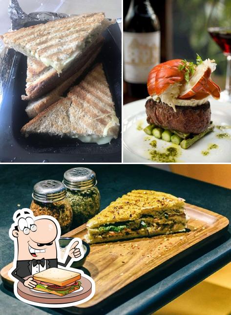 Grilled cheese sandwich at Sandwich Maniac