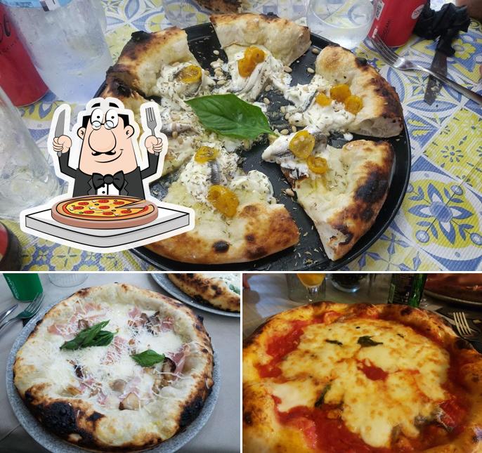 A Miseria & Nobiltà, puoi provare una bella pizza