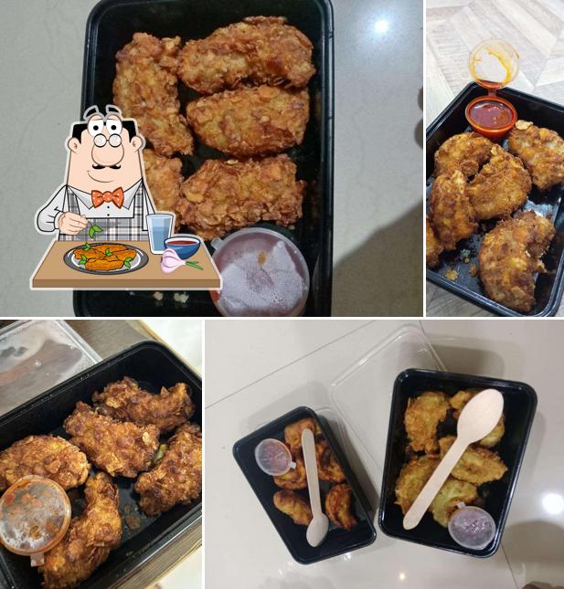 Chicken wings at Momo Guy