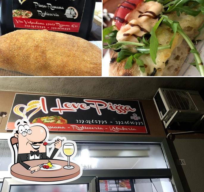 Platti al I Love Pizza (pizzeria da asporto)