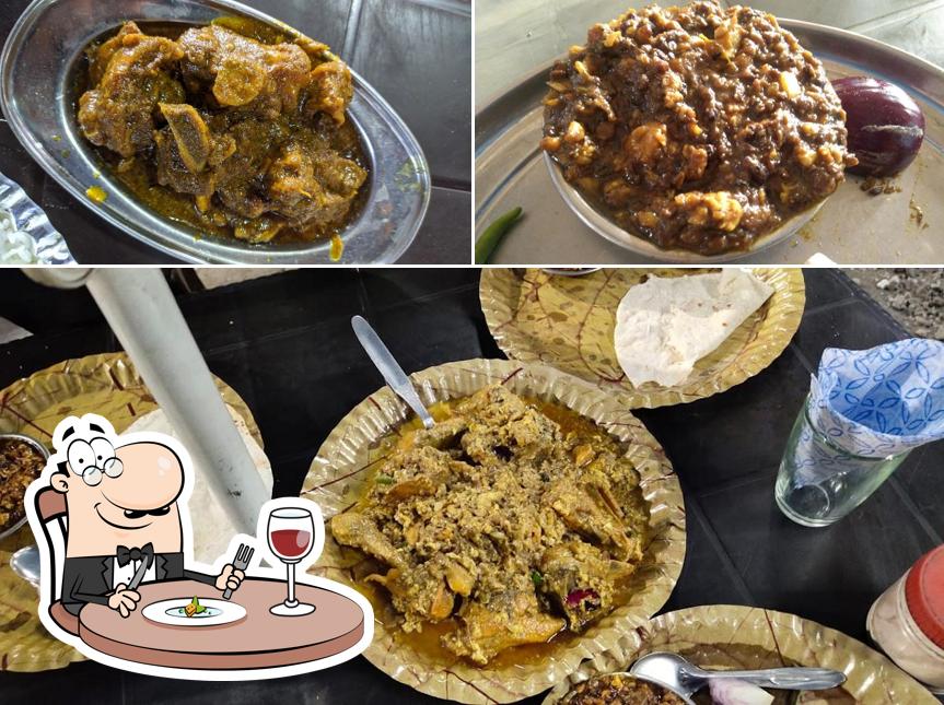 Meals at Saluja Punjabi Hotel