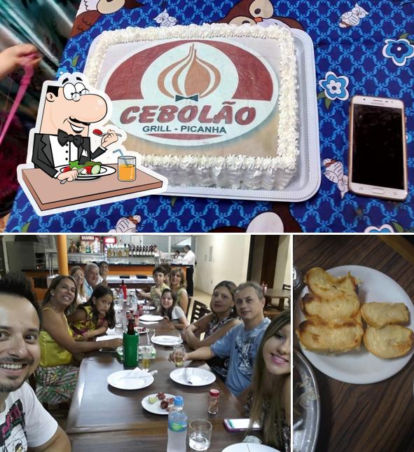 Comida em Cebolão Grill
