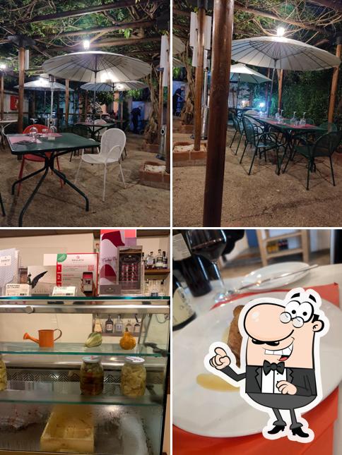 Gli interni di Trattoria del Borgo Elce