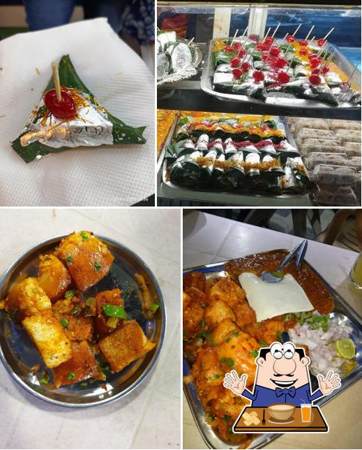Food at Mayur Pan House