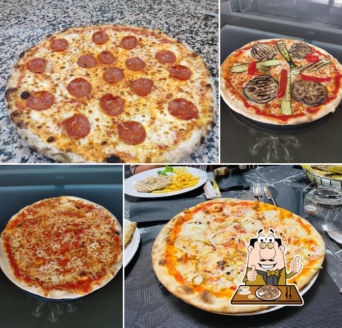 Ordina tra le molte varianti di pizza