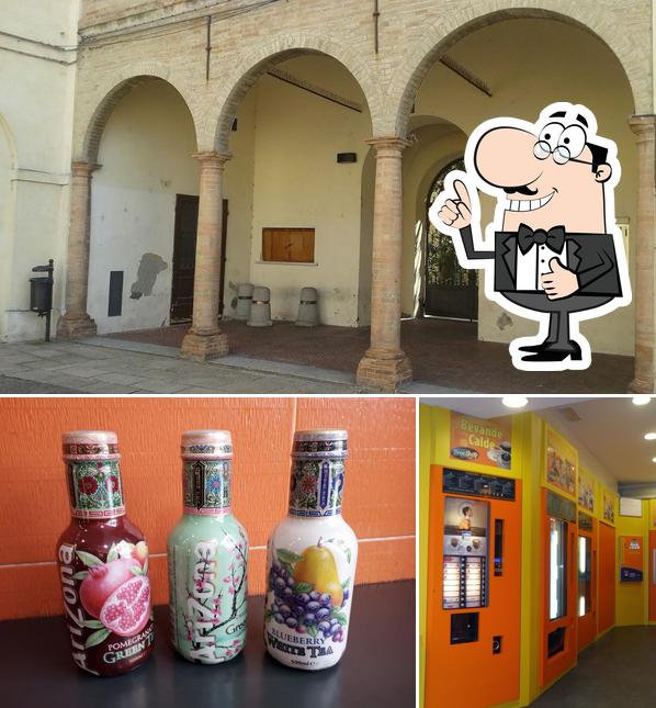 Guarda la foto di Free Shop Forli Self Bar 24h