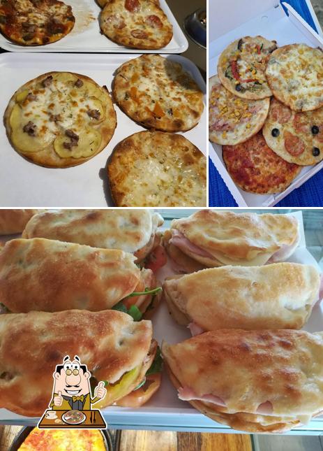 Prenditi tra le molte varianti di pizza