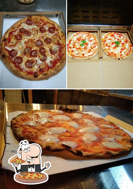 Ordina una pizza a Top Kebab Pizzeria & Piadineria