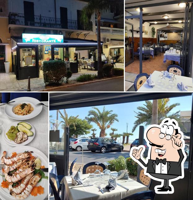 Siediti a un tavolo di Ristorante Lo Scoglio