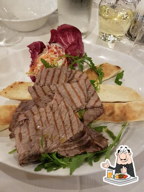 Platti al Ristorante Pizzeria La Staffa