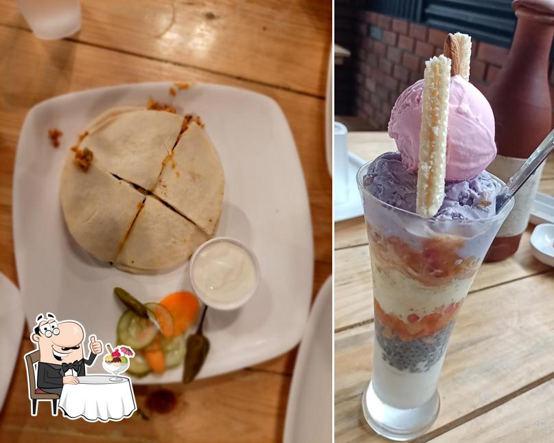 Cafe Rush provides a selection of sweet dishes