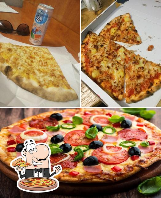 Scegli una pizza a Nuova Pizzeria Marconi