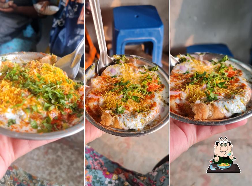 Meals at North Indian Samosa Centre and Momos