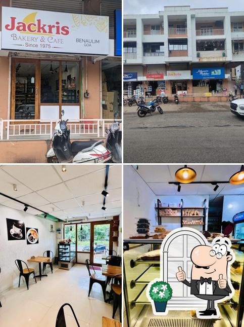 The exterior of Jackris bakery Benaulim