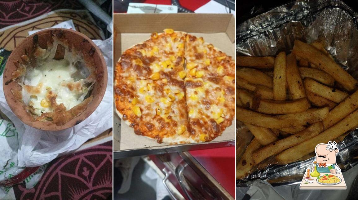 Food at Kullar Pizza Factory