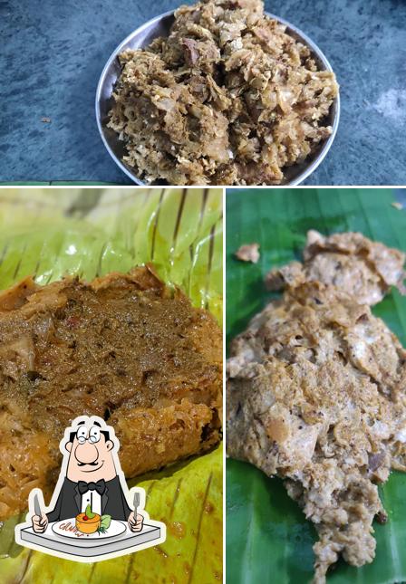 Food at Ramasamy Tiffin Stall
