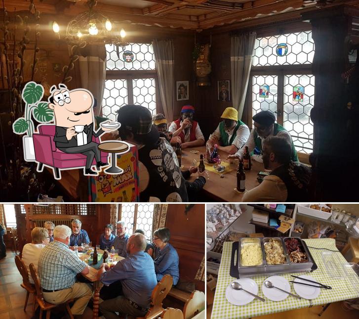 Tra le varie cose da Wirtschaft Schützenhaus si possono trovare la interni e dolce