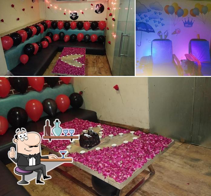 The interior of h2o cafe
