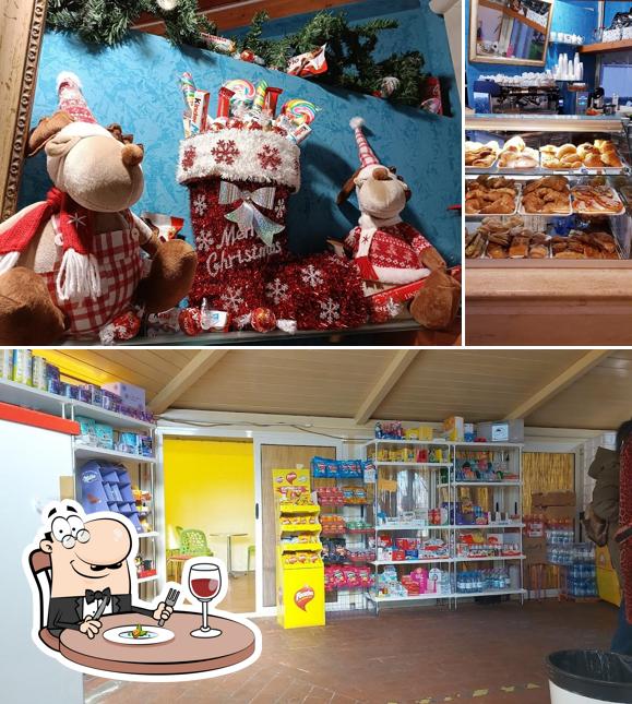 Questa è la immagine che presenta la cibo e interni di Bar Il Caffè presso Stella Maris
