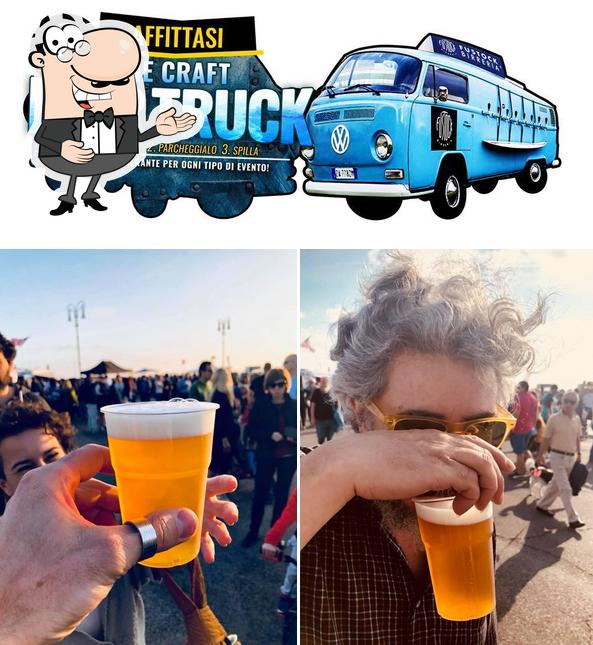 Guarda la immagine di Fustock Truck