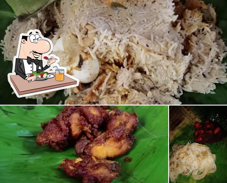 Food at Kannan Parotta Stall