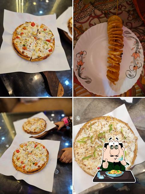 Food at پیزا پب چوک Pizza Pub chowk