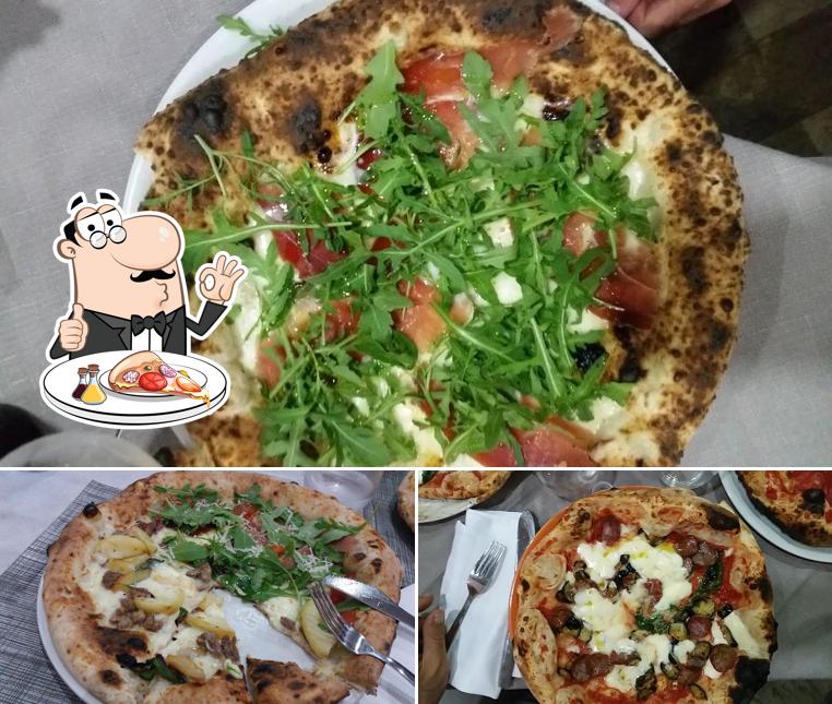 Ordina tra le svariate varianti di pizza