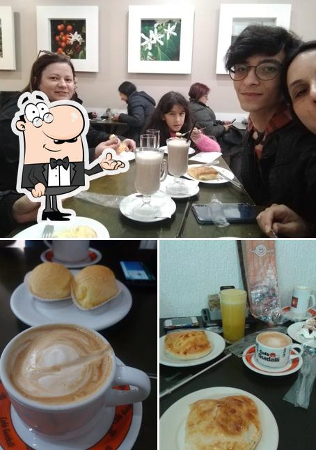O Café Brasil se destaca pelo interior e bebida
